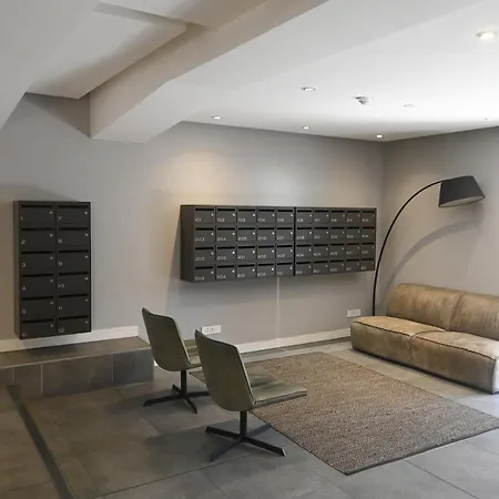 Modern One Bedroom In The Warwick Cape Town Exterior photo