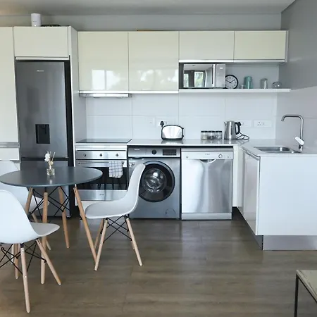 Modern One Bedroom In The Warwick Cape Town Exterior photo