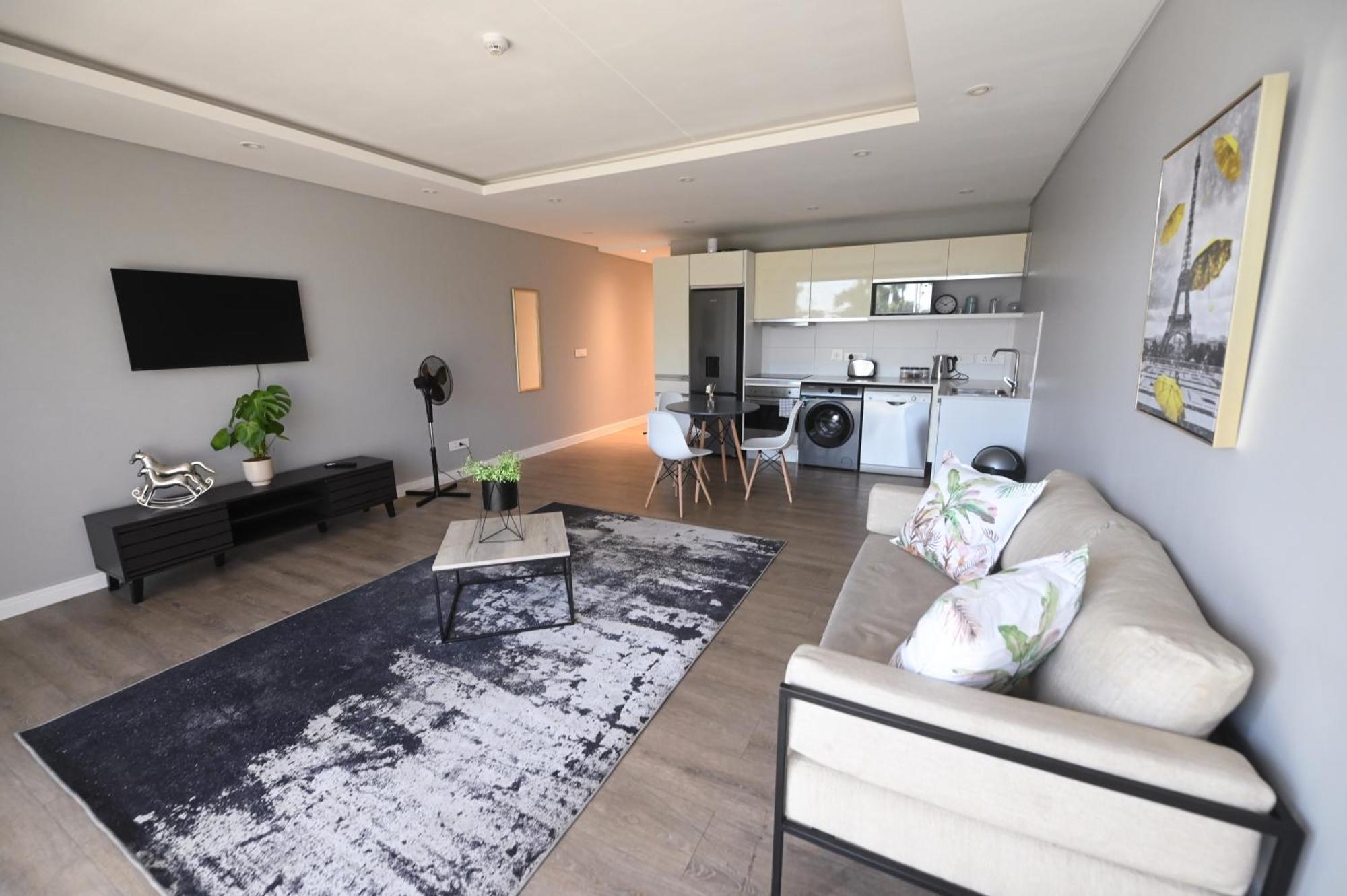 Apartment Modern One Bedroom In The Warwick